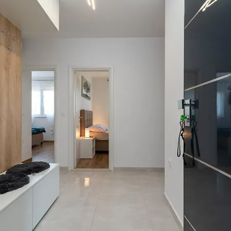 Apartments Angelus Trogir Exterior photo
