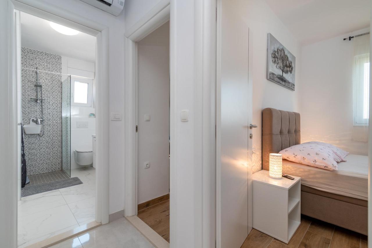 Apartment Angelus Trogir