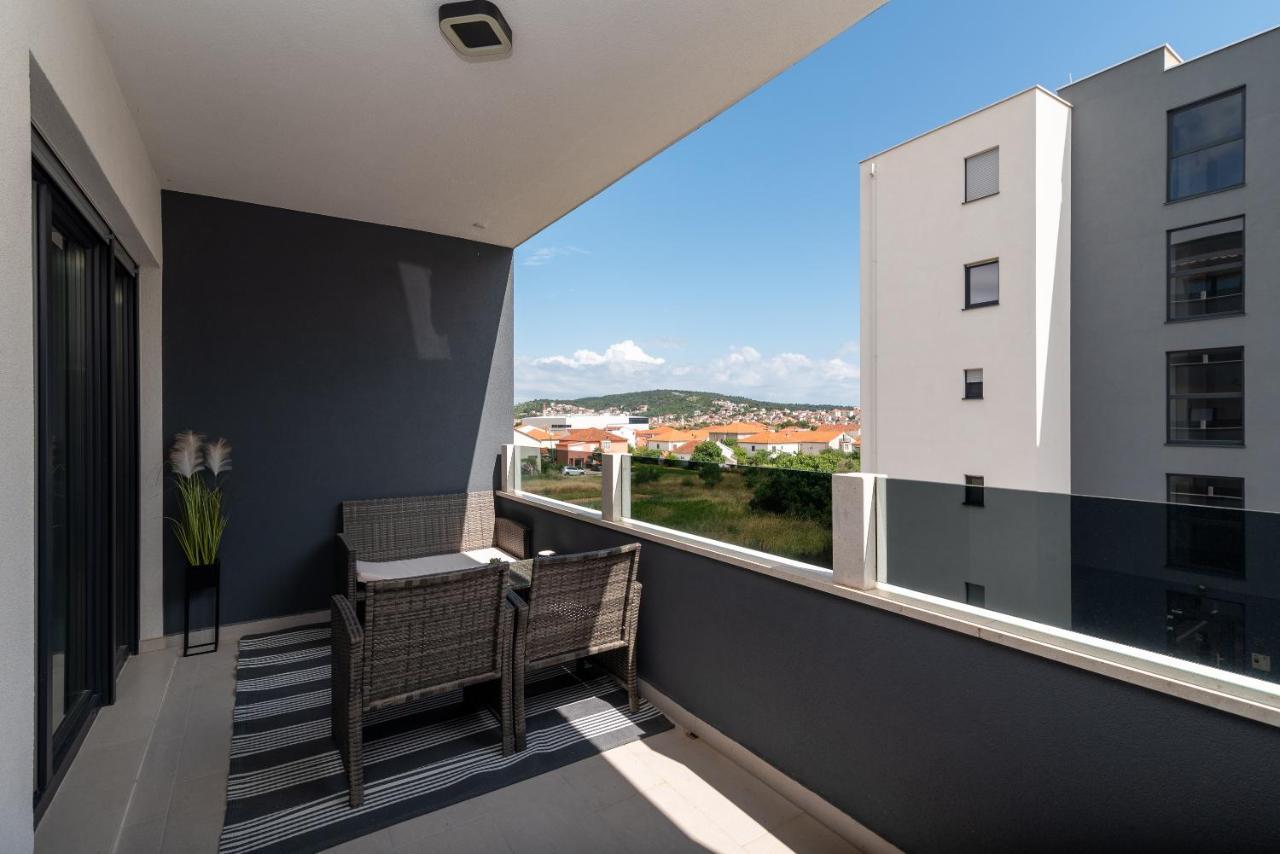 Angelus Apartment *